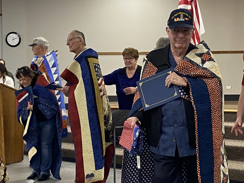 Quilts of Valor presents quilts to Veterans